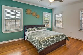 Quaint Houston Hideaway - 3 Mi to Downtown!