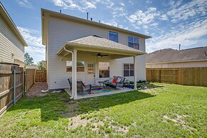Pet-friendly Tomball Home ~ 8 Mi to Burroughs Park