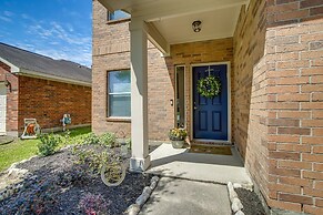 Pet-friendly Tomball Home ~ 8 Mi to Burroughs Park