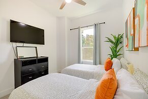 Modern Houston Vacation Rental ~ 3 Mi to Downtown!