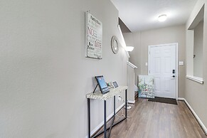 Spacious Houston Home w/ Pool Access, Fenced Yard!