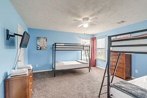 Spacious Houston Home w/ Pool Access, Fenced Yard!