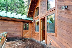 Deck w/ Hot Tub: Serene Cabin in Truckee