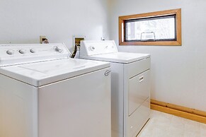 Deck w/ Hot Tub: Serene Cabin in Truckee