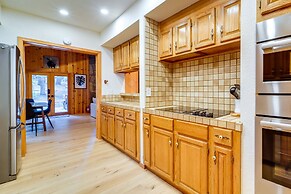 Tahoe Donner Cabin Near Slopes & Lake!