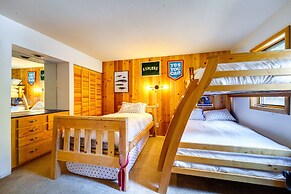 Tahoe Donner Cabin Near Slopes & Lake!