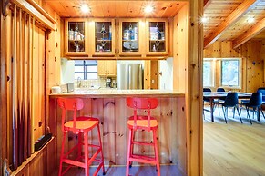 Tahoe Donner Cabin Near Slopes & Lake!