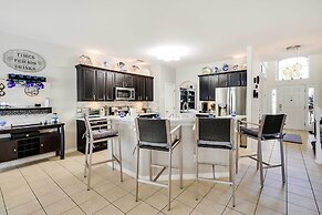 Spacious Davenport Retreat w/ Pool & Grill