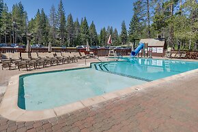 Truckee Retreat w/ Fireplace & Community Amenities
