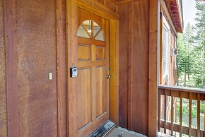 Truckee Retreat w/ Fireplace & Community Amenities