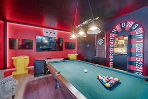 Spacious Kissimmee Oasis w/ Resort-style Amenities