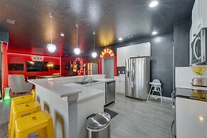 Spacious Kissimmee Oasis w/ Resort-style Amenities