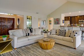 Kayaks & Pool: Lakefront Cape Coral Oasis!