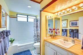 Downtown Kailua-kona Condo w/ Pool & Views