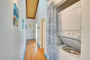 Downtown Kailua-kona Condo w/ Pool & Views