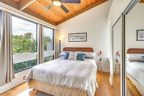 Downtown Kailua-kona Condo w/ Pool & Views