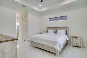 Furnished Lanai & Private Pool: Cape Coral Home