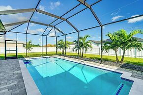 Furnished Lanai & Private Pool: Cape Coral Home