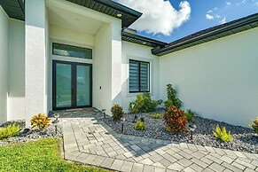 Furnished Lanai & Private Pool: Cape Coral Home