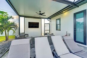 Furnished Lanai & Private Pool: Cape Coral Home