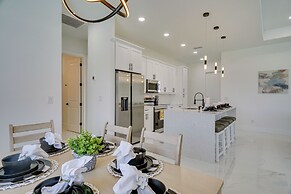 Furnished Lanai & Private Pool: Cape Coral Home