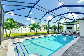 Furnished Lanai & Private Pool: Cape Coral Home