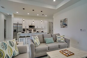 Furnished Lanai & Private Pool: Cape Coral Home