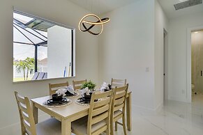 Furnished Lanai & Private Pool: Cape Coral Home