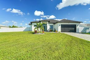 Furnished Lanai & Private Pool: Cape Coral Home