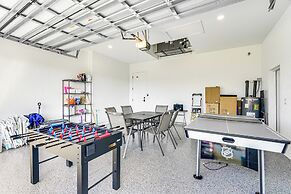 Furnished Lanai & Private Pool: Cape Coral Home