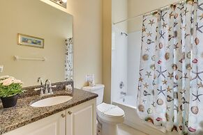 Lanai & Pool: Spacious Villa Near Disney!