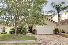 Lanai & Pool: Spacious Villa Near Disney!