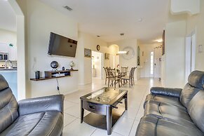 Lanai & Pool: Spacious Villa Near Disney!