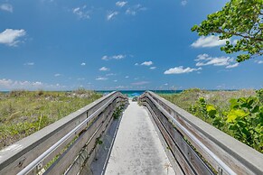 Walk to the Ocean: Indian Rocks Beach Condo