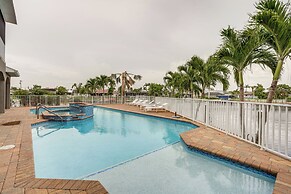 Pool & Boat Dock: Pet-friendly Cape Coral Home