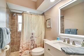 Indian Rocks Beach Escape: Beach Gear, Near Ocean!