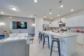 Private Lanai + Resort Perks: Home in Davenport