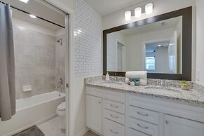 Private Lanai + Resort Perks: Home in Davenport