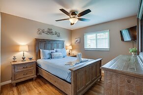 6 Mi to Beach: Cape Coral Home w/ Private Pool