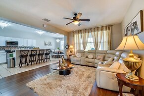 Davenport Family Home w/ Private Lanai & Game Room