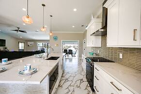 Kayaks & Canal Access: Cape Coral Sanctuary