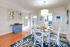 Half Mi to Downtown: Waterfront Cape Coral Condo