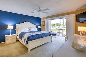 Half Mi to Downtown: Waterfront Cape Coral Condo