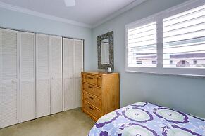 Half Mi to Downtown: Waterfront Cape Coral Condo