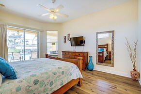 Cape Coral Home on Caloosahatchee River w/ Pool!