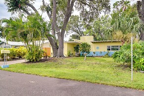 Sunny Florida Escape - Patio & Grill, Near Beaches