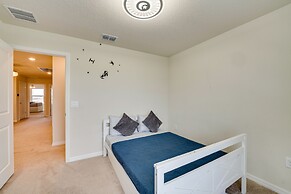 Pet-friendly Townhome w/ Pool, Near Disney World!