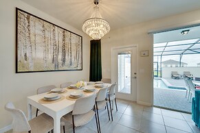 Pet-friendly Townhome w/ Pool, Near Disney World!