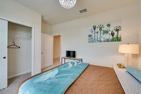 Pet-friendly Townhome w/ Pool, Near Disney World!