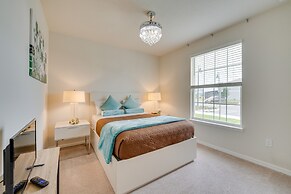 Pet-friendly Townhome w/ Pool, Near Disney World!